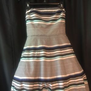 White House Black Market Strapless Dress Pockets!